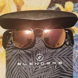 Blenders Eyewear sunglasses